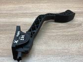 Accelerator throttle pedal