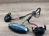 Steering wheel buttons/switches