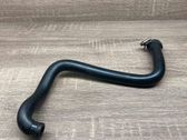 Tuyau de liquide de refroidissement moteur