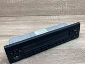 Radio / CD-Player / DVD-Player / Navigation