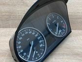 Geschwindigkeitsmesser Cockpit