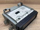 Radio / CD-Player / DVD-Player / Navigation