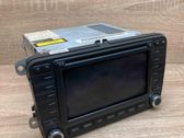Radio / CD-Player / DVD-Player / Navigation