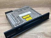 Radio / CD-Player / DVD-Player / Navigation