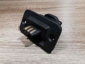Sliding door contact joint