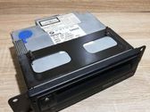 Navigaatioyksikkö CD/DVD-soitin