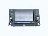 Radio / CD-Player / DVD-Player / Navigation