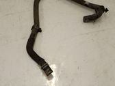 Tuyau de liquide de refroidissement moteur
