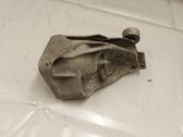 Engine mounting bracket