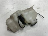 Windshield washer fluid reservoir/tank