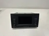 Radio / CD-Player / DVD-Player / Navigation