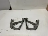 Engine bonnet/hood hinges