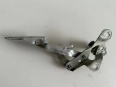 Engine bonnet/hood hinges