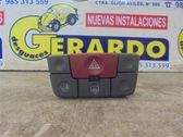 Botón interruptor de luz de peligro