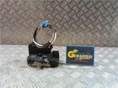 Cerradura de puerta delantera