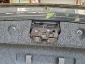Cerradura del portón trasero