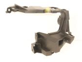 Engine mount bracket