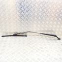 Windshield/front glass wiper blade