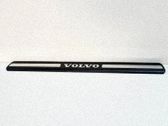Moldura protectora del borde delantero