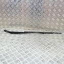 Windshield/front glass wiper blade