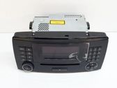 Radio / CD-Player / DVD-Player / Navigation