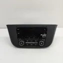 Radio / CD-Player / DVD-Player / Navigation