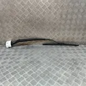 Windshield/front glass wiper blade