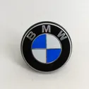 Manufacturer badge logo/emblem