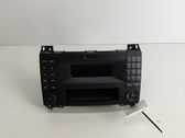 Radio / CD-Player / DVD-Player / Navigation