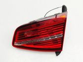 Tailgate rear/tail lights