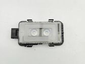 Etuistuimen valo