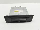 Radio/CD/DVD/GPS head unit