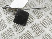 Etuhinaussilmukan suojakansi