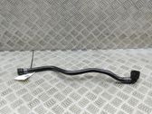 Tuyau de liquide de refroidissement moteur