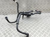 Tuyau de liquide de refroidissement moteur