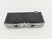 USB-pistokeliitin