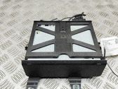 Radio / CD-Player / DVD-Player / Navigation