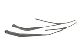 Windshield/front glass wiper blade