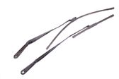 Windshield/front glass wiper blade