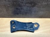 Engine mount bracket