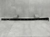 Front sill (body part)