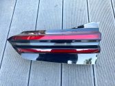 Tailgate rear/tail lights
