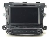 Radio / CD/DVD atskaņotājs / navigācija