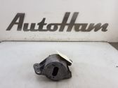 Engine mount bracket