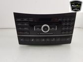 Radio / CD-Player / DVD-Player / Navigation