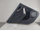 Moldura del tarjetero del panel de la puerta trasera
