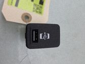 Enchufe conector entrada auxiliar