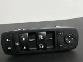 Quarter vent window switch