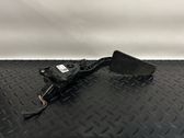 Accelerator throttle pedal