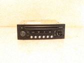 Moldura de la unidad delantera de radio/GPS
